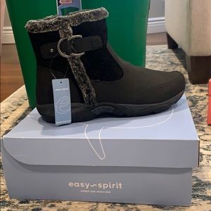 Ember easy spirit bootie size 9.5 wide width